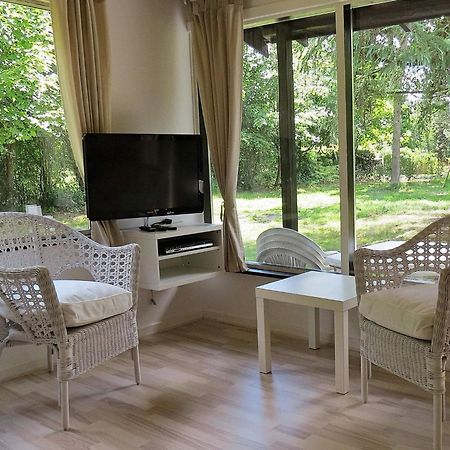 4 Person Holiday Home In Hals エクステリア 写真