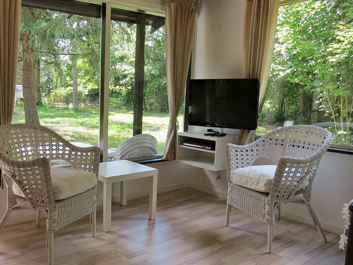 4 Person Holiday Home In Hals エクステリア 写真