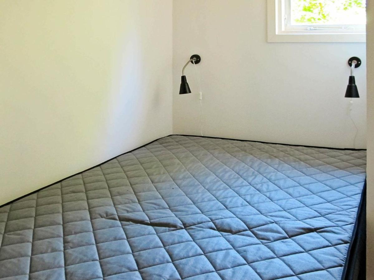 4 Person Holiday Home In Hals エクステリア 写真